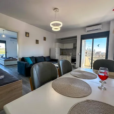 504 Christian Egnatia Apartman Golem